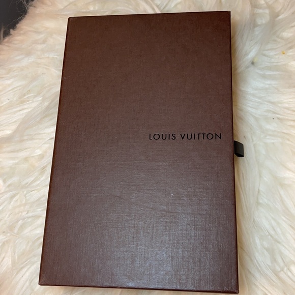Louis Vuitton Zippy Wallet - Couture USA Louis Vuitton zippy wallet